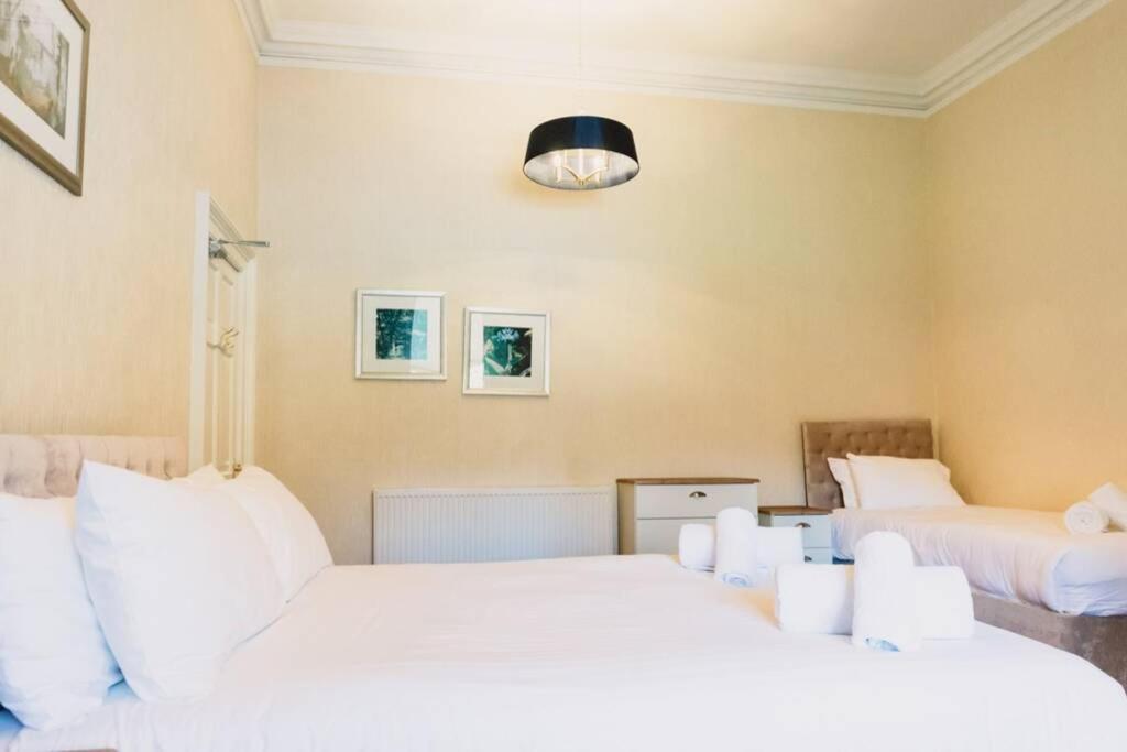 Atholl Apartment - A Unique Apartment In Countryside Park With Wifi And Access To Pool And Bar Perth Eksteriør bilde